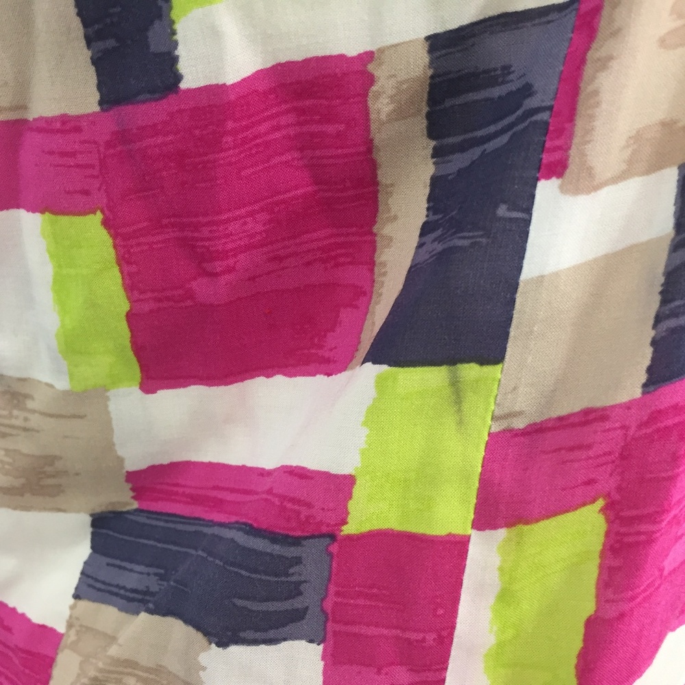 Splendid Top Abstract Square Print - Picture 5 of 7